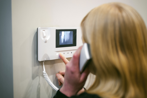 4 Benefits of Video Intercom Systems for Businesses