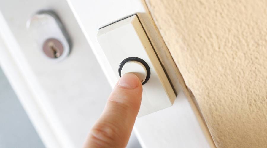 A wireless doorbell is a nifty component in home intercom systems. It adds a level of function that’s unparalleled.