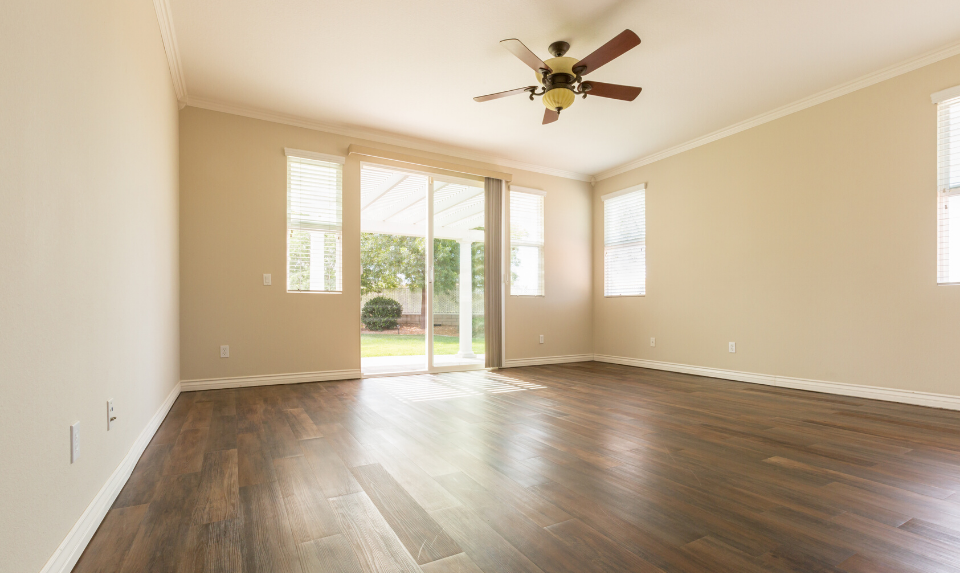Wood flooring has a lot of advantages that other type of floorings can't offer.